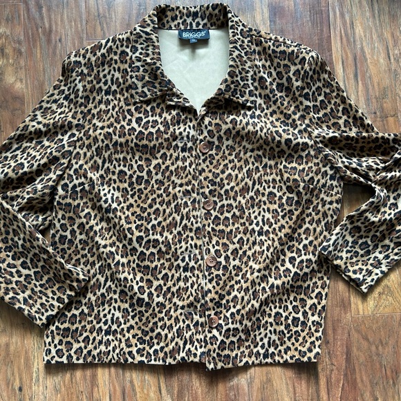 Briggs New York Jackets & Blazers - Briggs New York Women’s Size 1X Leopard Print Button Down Jacket